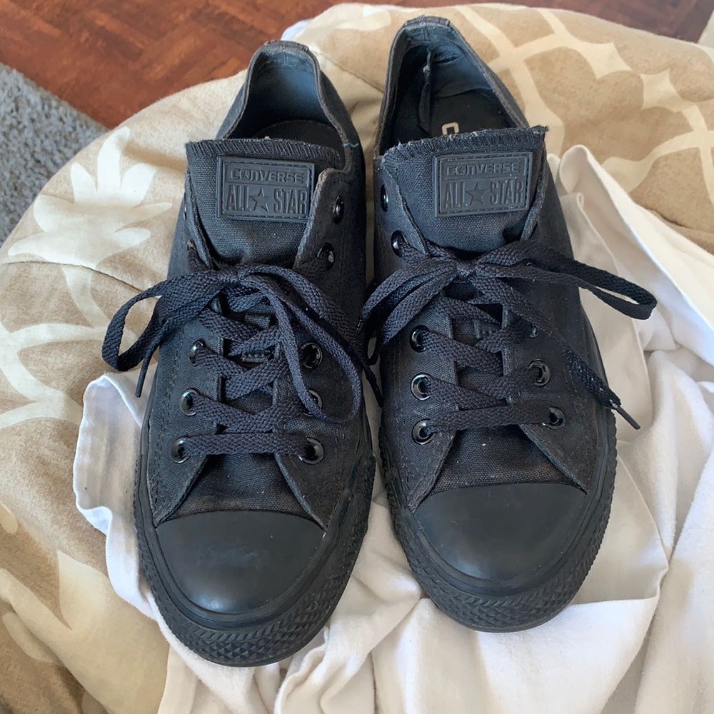 Black converse